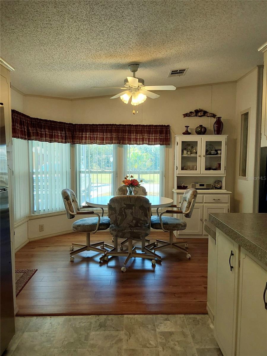 Image 9 of 26 For 6071 Southern Oaks Drive Se