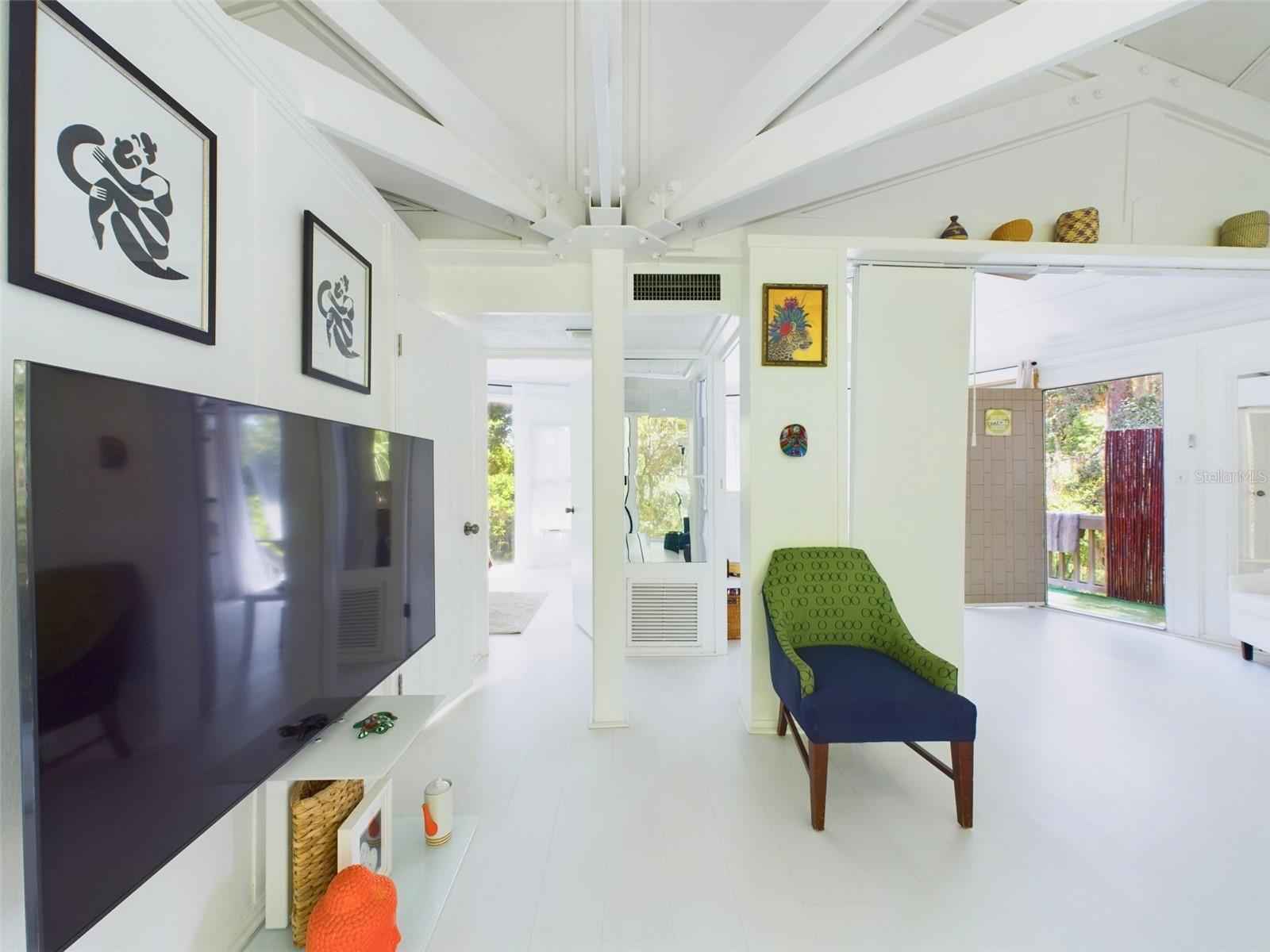 Image 20 of 24 For 2907 Marion Way 2907