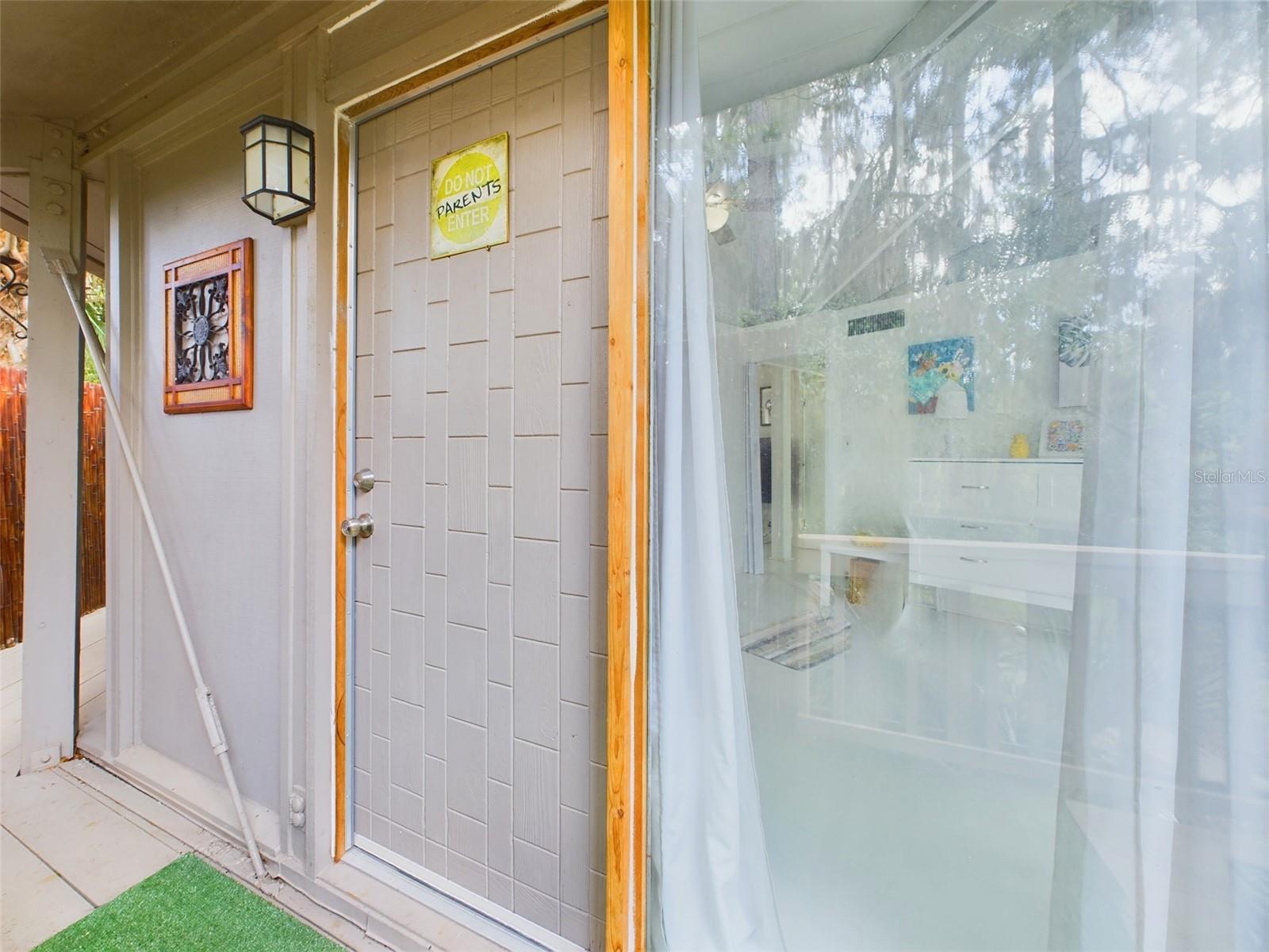 Image 7 of 24 For 2907 Marion Way 2907