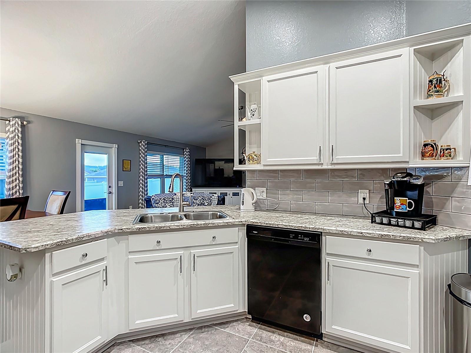 Image 14 of 49 For 1471 Eagle Crest Boulevard