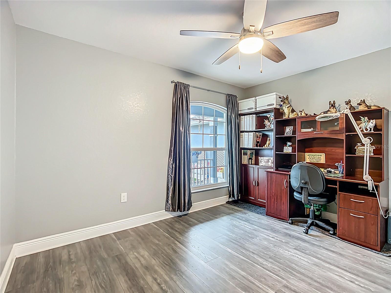 Image 26 of 49 For 1471 Eagle Crest Boulevard