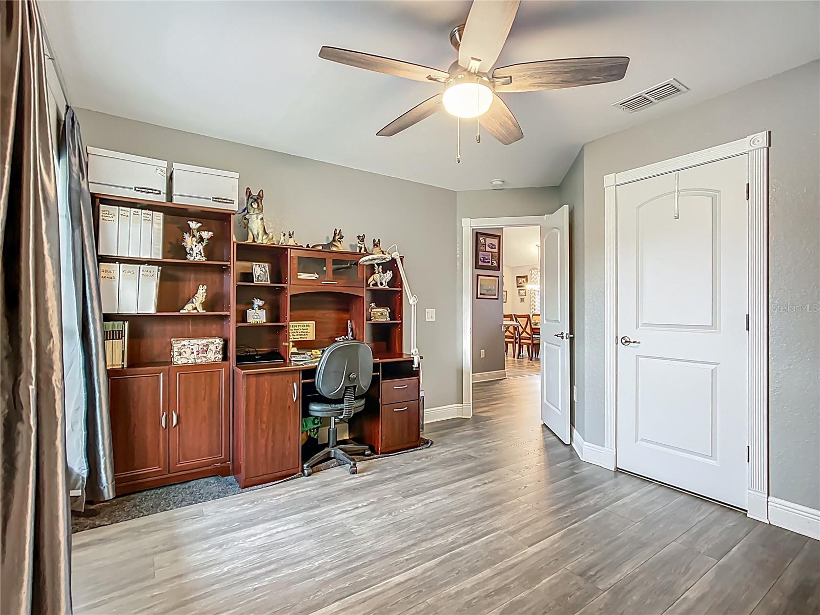 Image 27 of 49 For 1471 Eagle Crest Boulevard