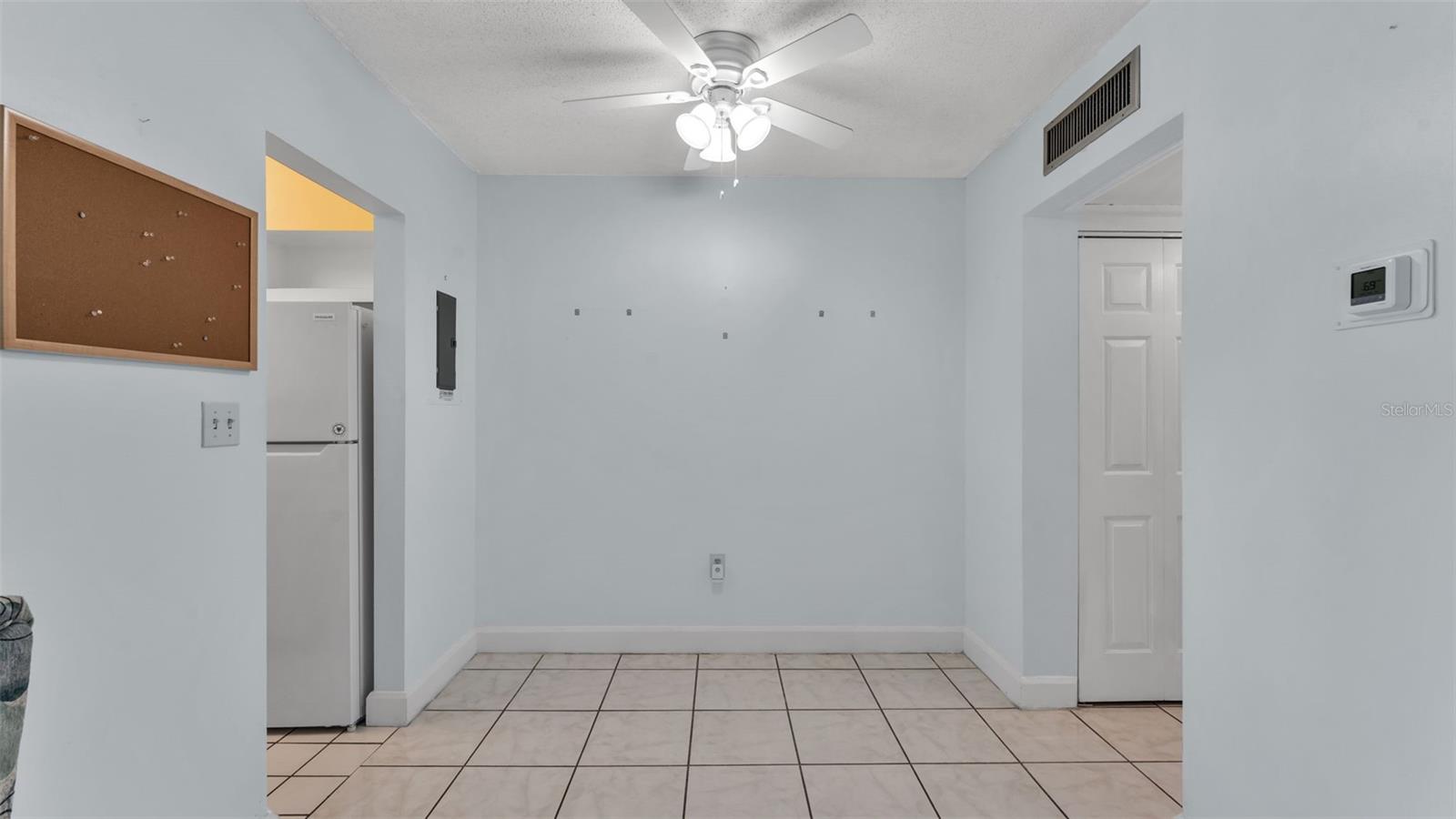 Image 7 of 26 For 1600 Lake Parker Drive C8