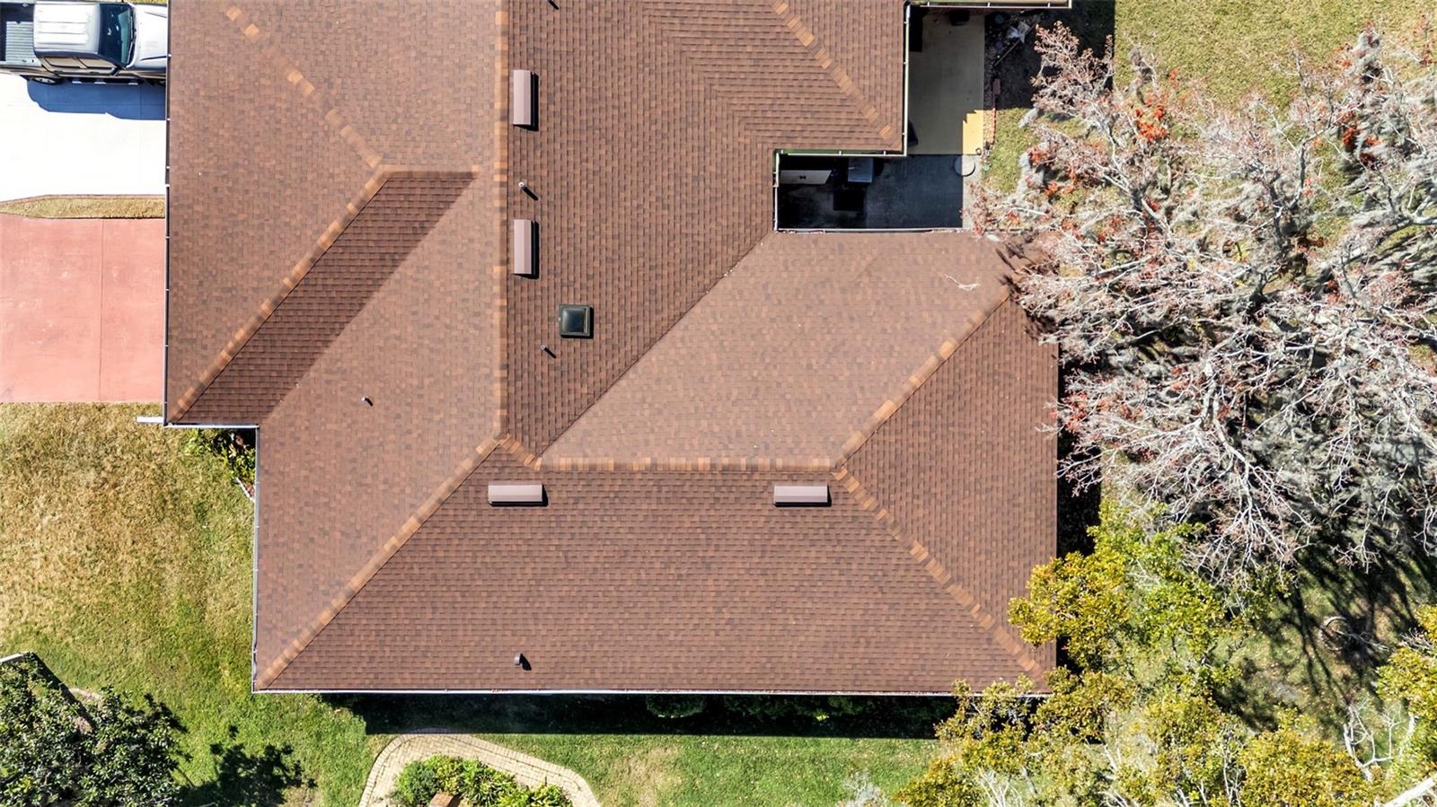 Image 5 of 38 For 487 Lake Carolyn Circle