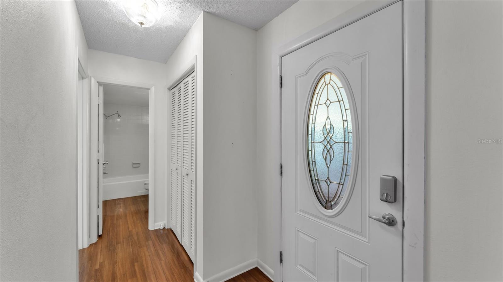 Image 6 of 38 For 487 Lake Carolyn Circle