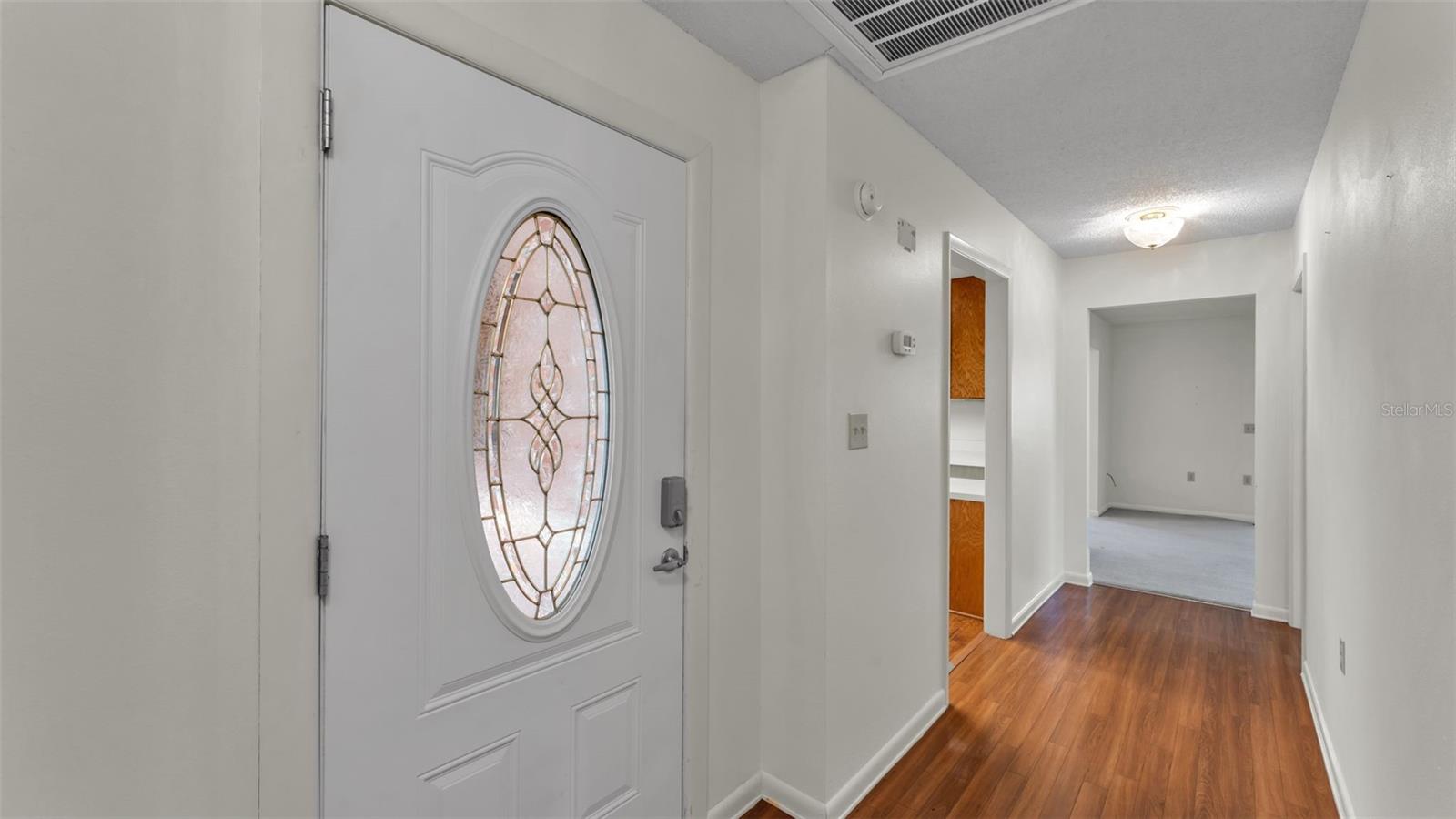 Image 7 of 38 For 487 Lake Carolyn Circle