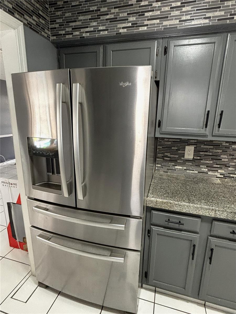 Image 15 of 47 For 2324 Creek Side Drive