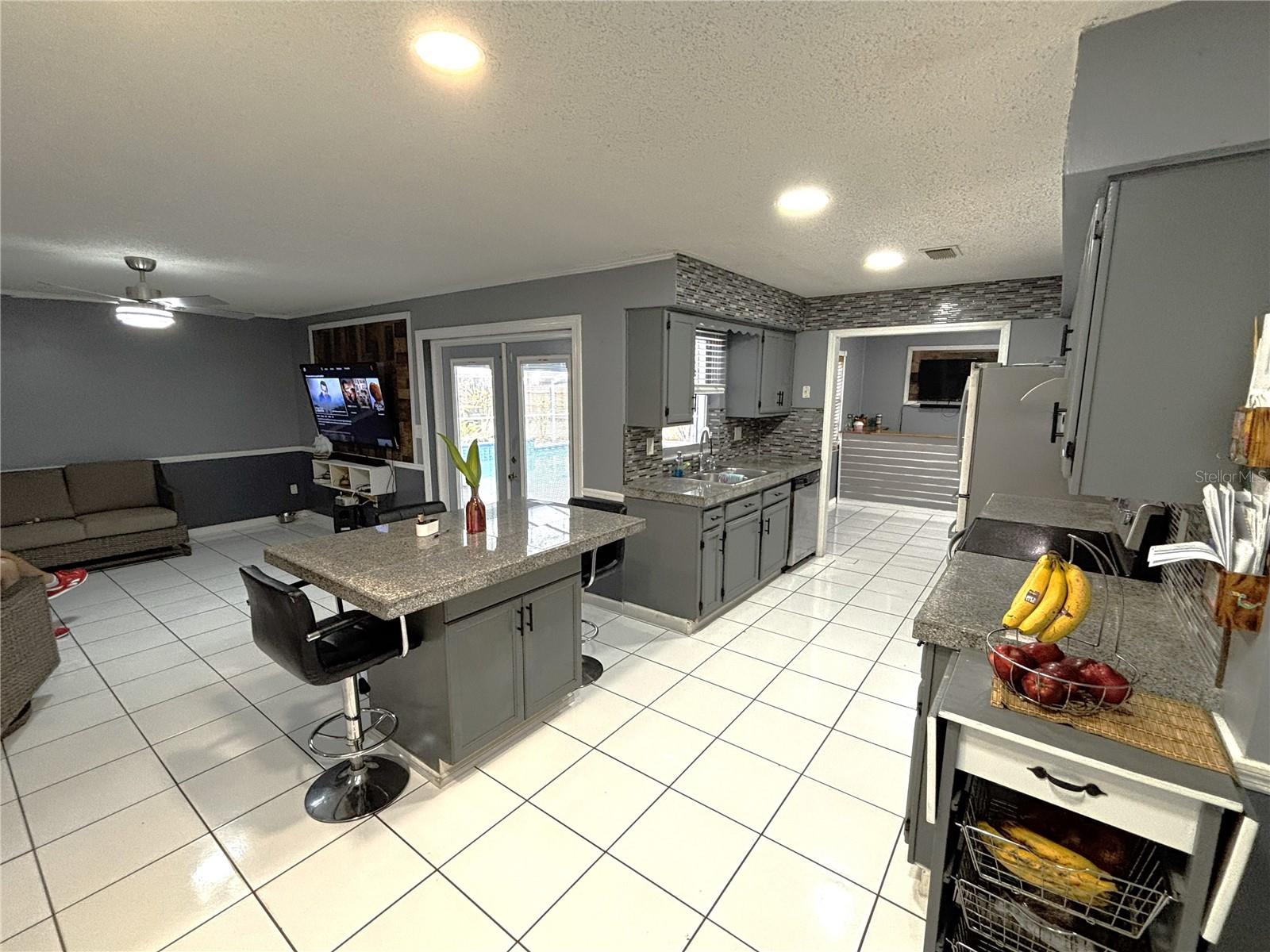 Image 22 of 47 For 2324 Creek Side Drive