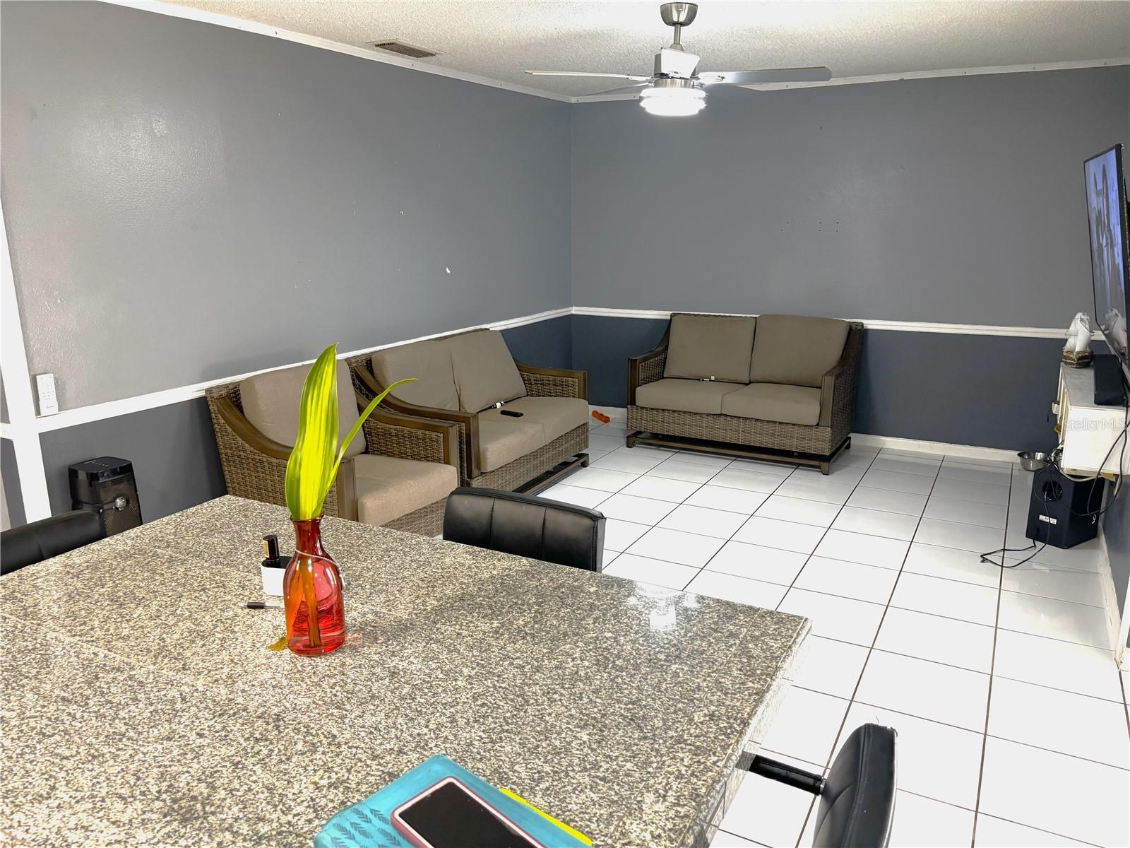 Image 23 of 47 For 2324 Creek Side Drive