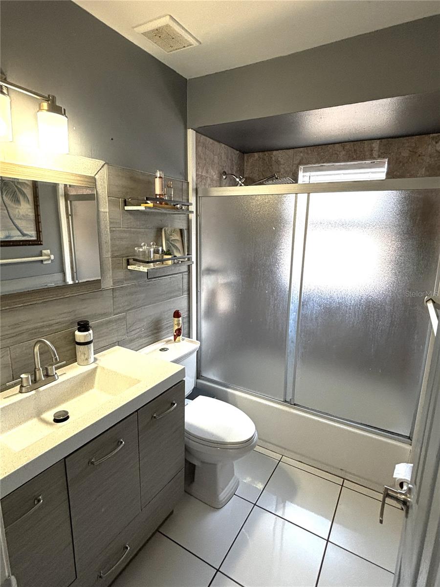 Image 28 of 47 For 2324 Creek Side Drive