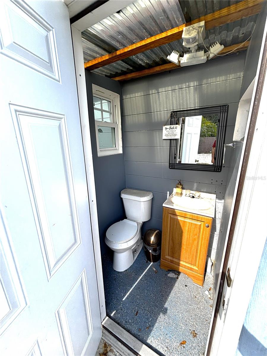 Image 35 of 47 For 2324 Creek Side Drive