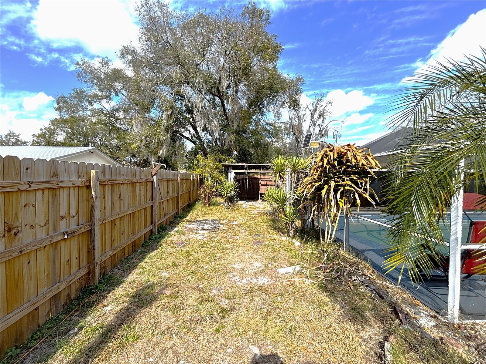 Image 39 of 47 For 2324 Creek Side Drive