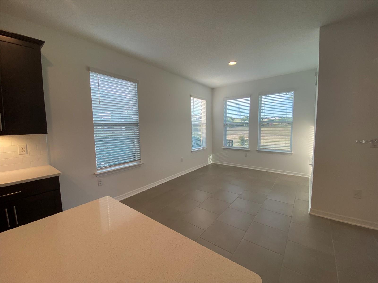 Image 7 of 33 For 7047 Oxbow Road