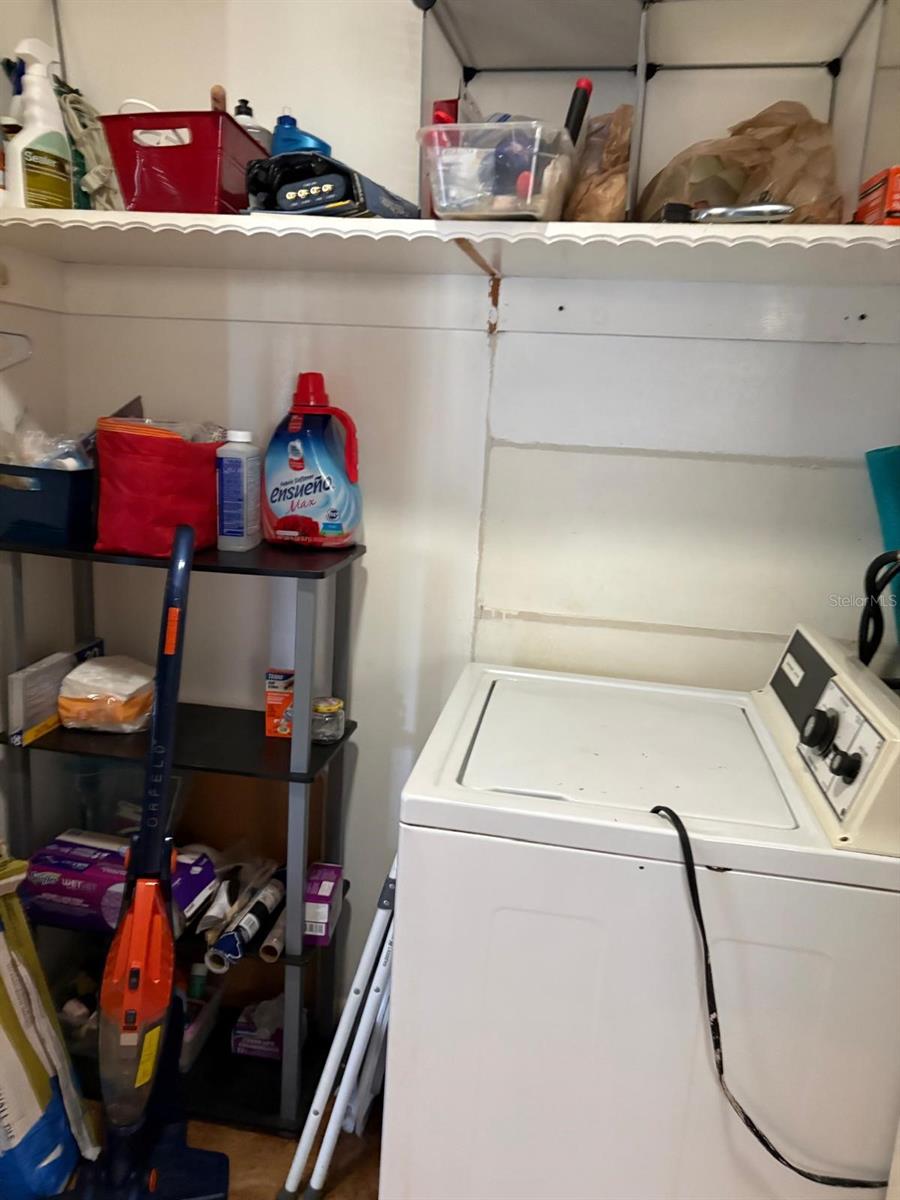 Image 14 of 26 For 1900 Kanner Highway 5-204