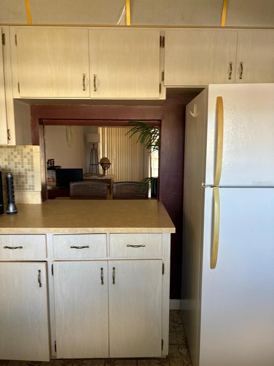 Image 4 of 26 For 1900 Kanner Highway 5-204