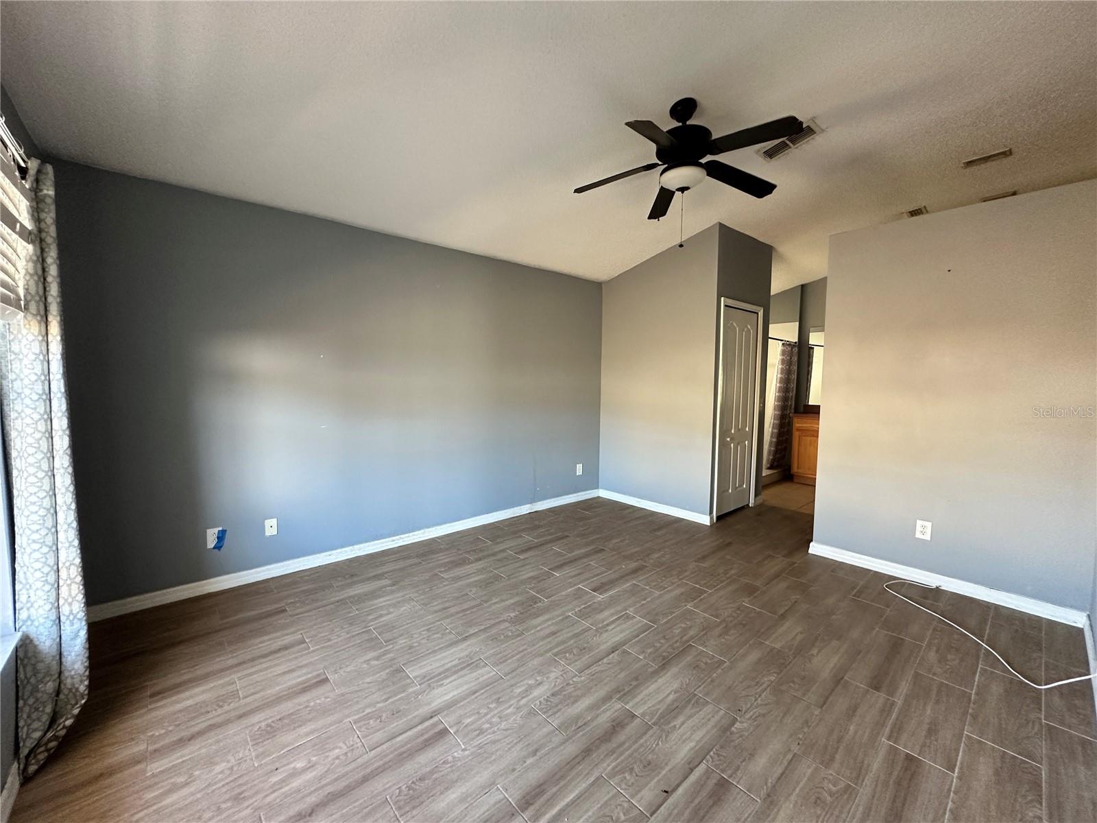 Image 6 of 22 For 256 Grouper Court