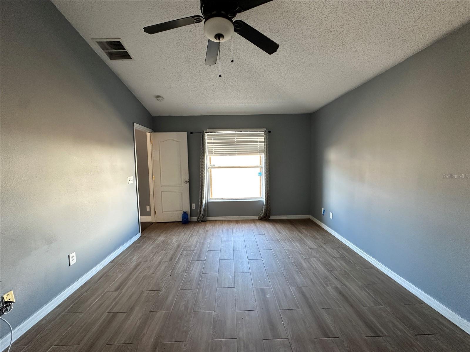 Image 7 of 22 For 256 Grouper Court