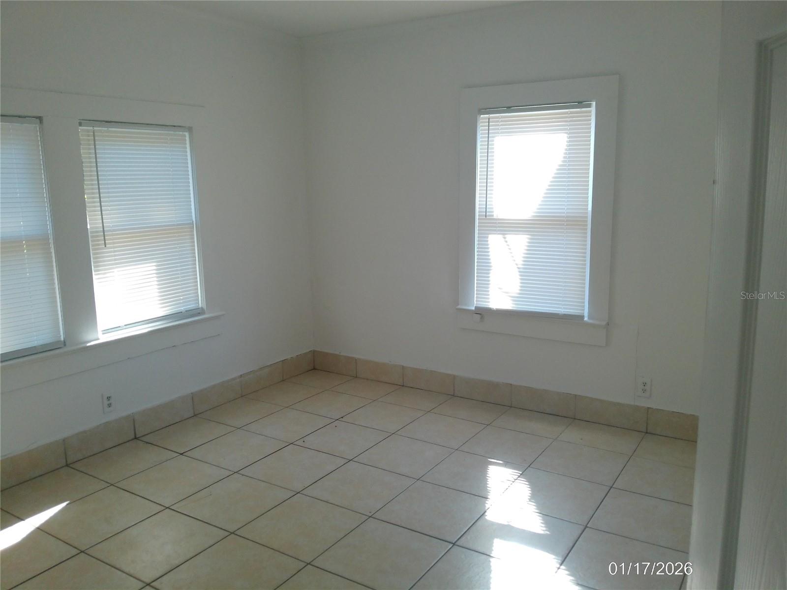 Image 10 of 17 For 1148 Oakhill Street