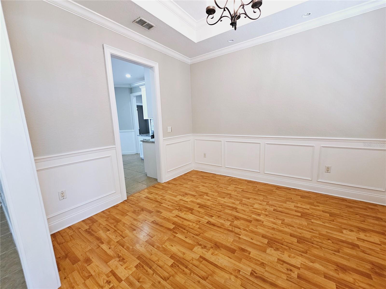 Image 10 of 50 For 1930 Saddlewood Court