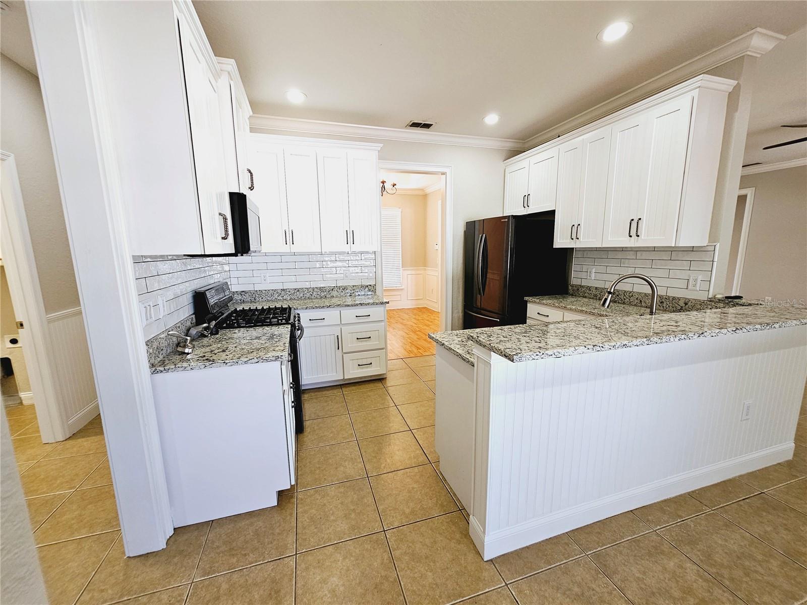 Image 14 of 50 For 1930 Saddlewood Court