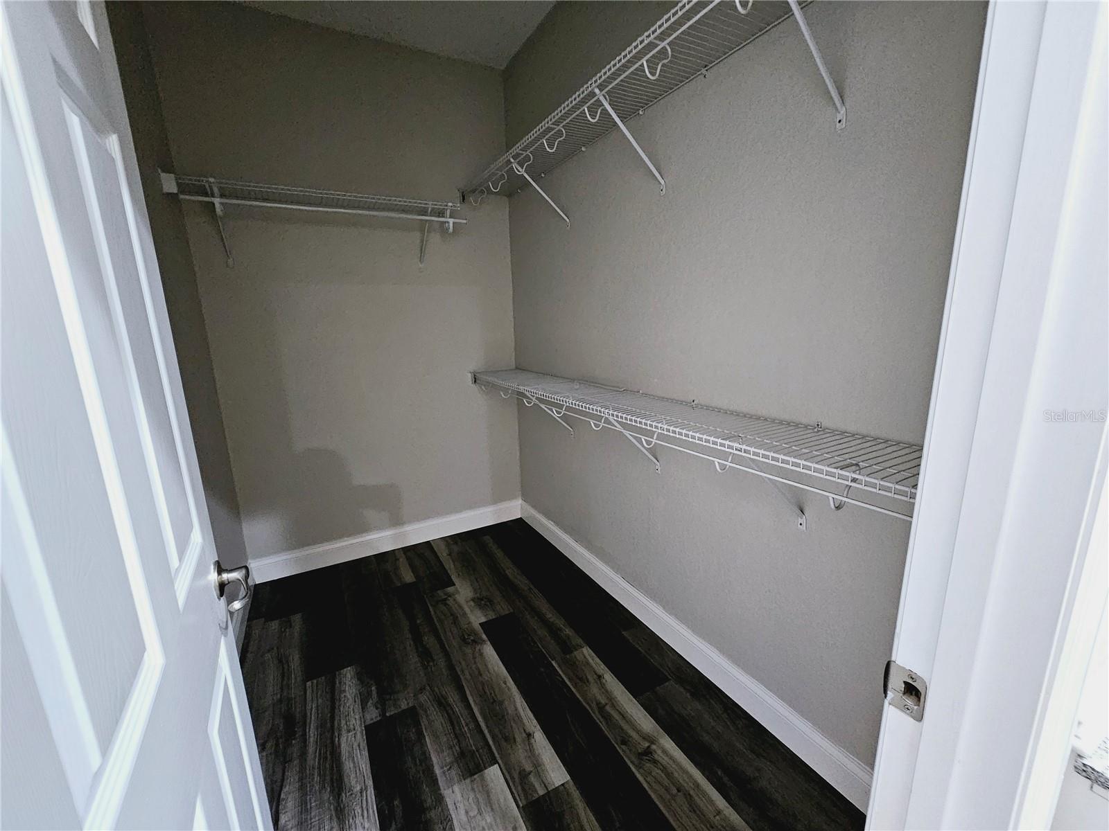 Image 21 of 50 For 1930 Saddlewood Court