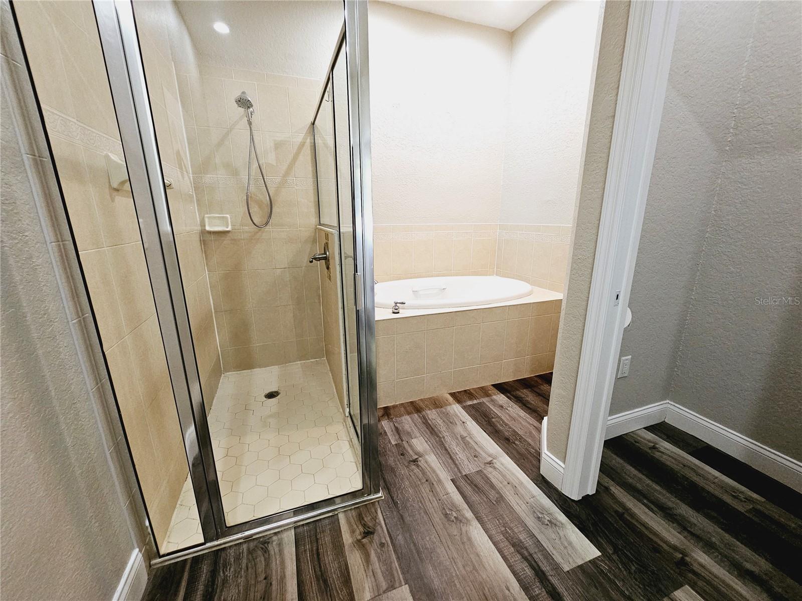 Image 25 of 50 For 1930 Saddlewood Court