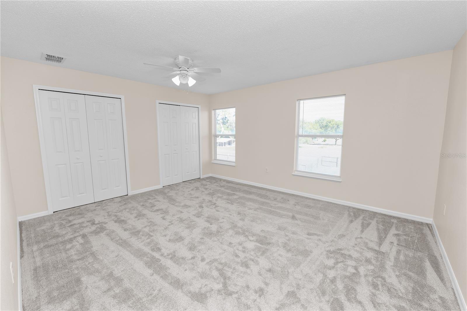 Listing photo id 37 for 3679 Wellington Lane