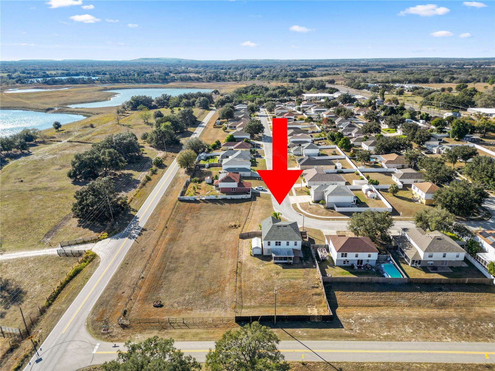 Listing photo id 54 for 3679 Wellington Lane