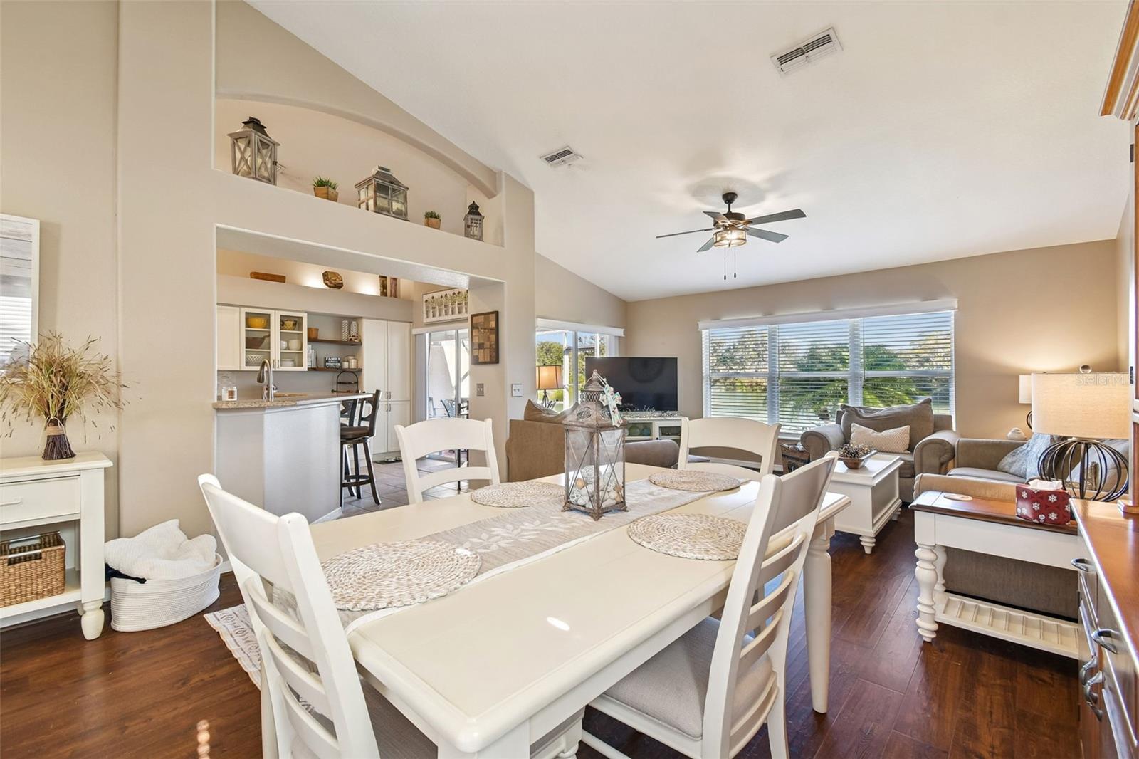 Image 10 of 37 For 5504 Water Oak Court