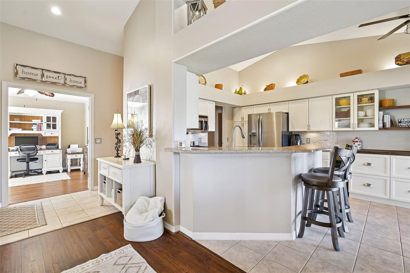 Image 14 of 37 For 5504 Water Oak Court