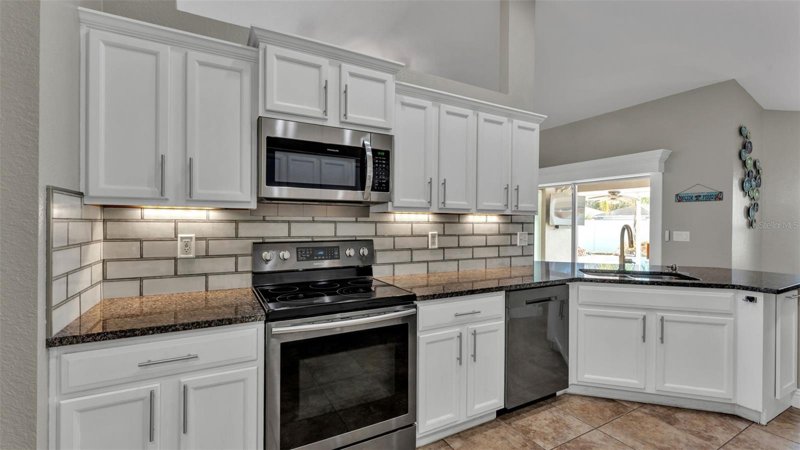 Image 15 of 51 For 3581 Marsh Wren Street