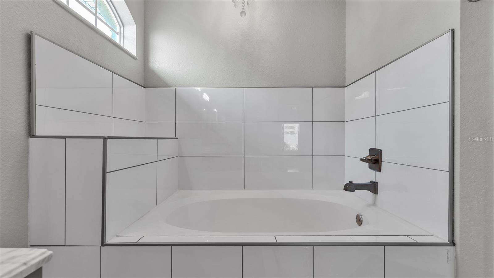 Image 28 of 51 For 3581 Marsh Wren Street