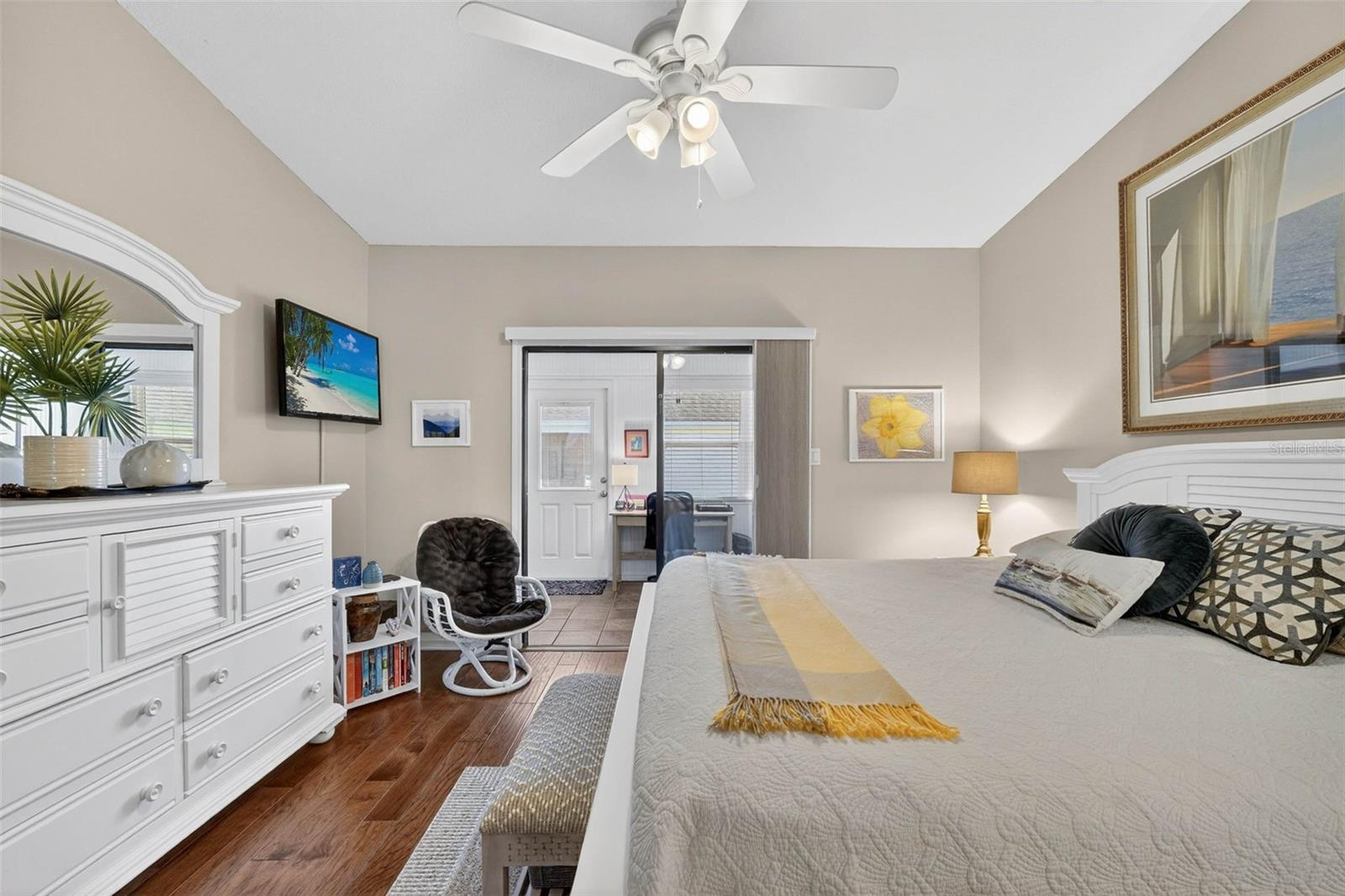 Image 17 of 59 For 6380 Egret Drive 12