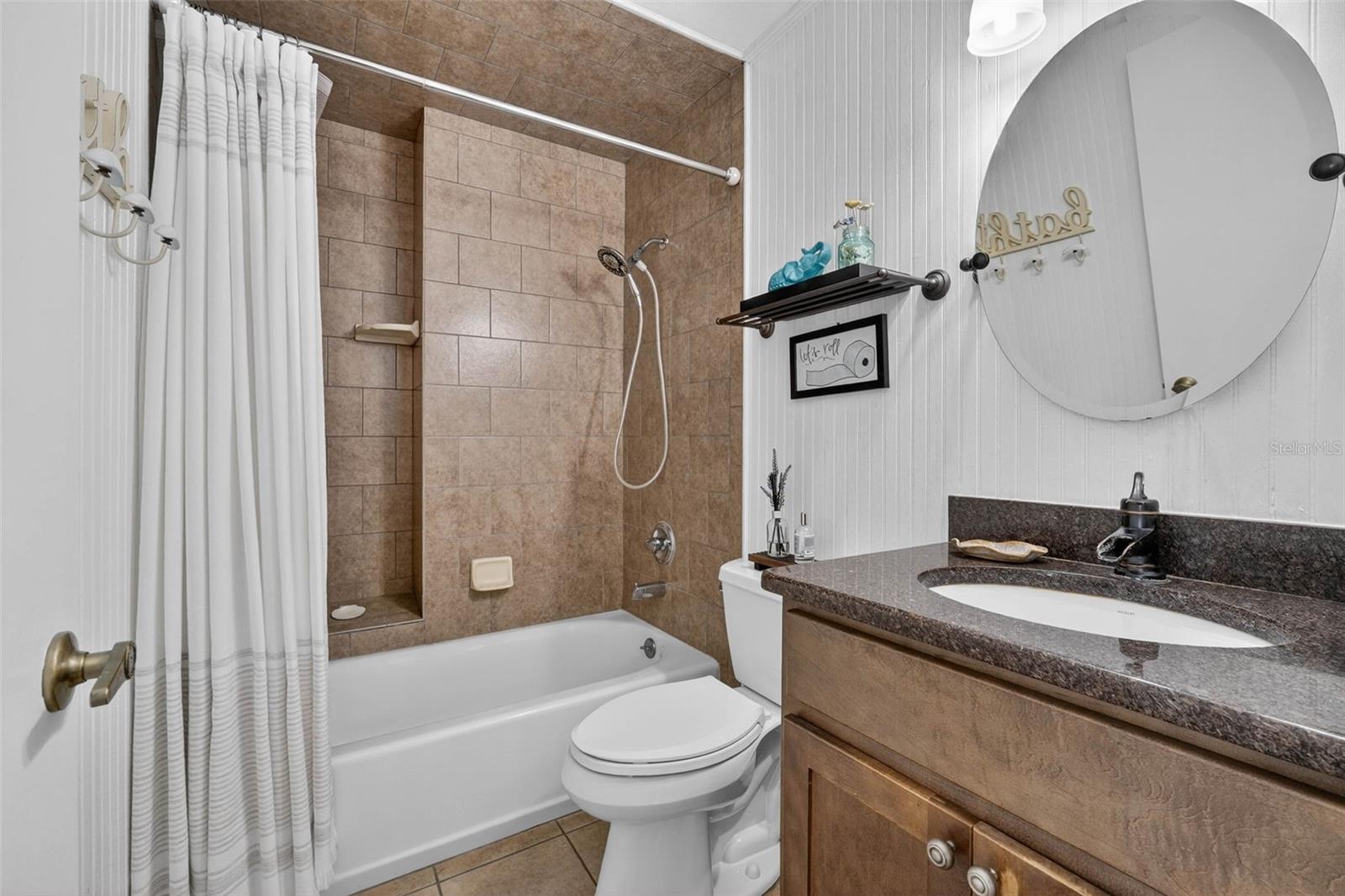 Image 26 of 59 For 6380 Egret Drive 12