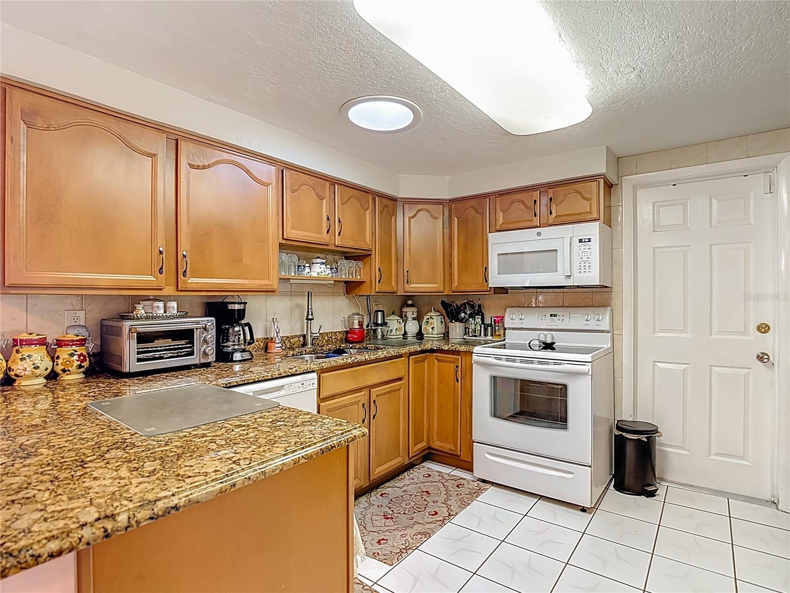 Image 10 of 36 For 1646 Cockleshell Drive