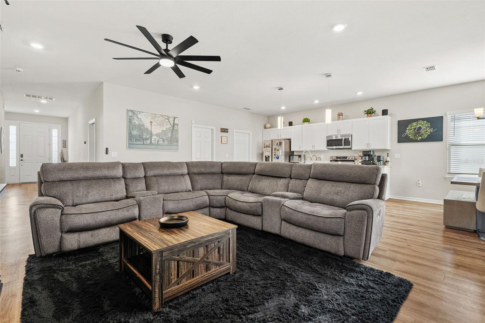 Image 15 of 40 For 1056 Aruba Avenue