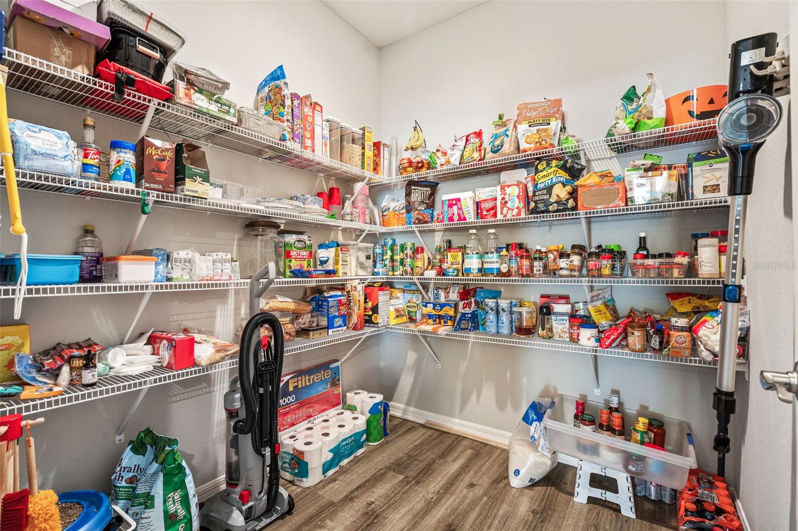 Image 18 of 40 For 1056 Aruba Avenue