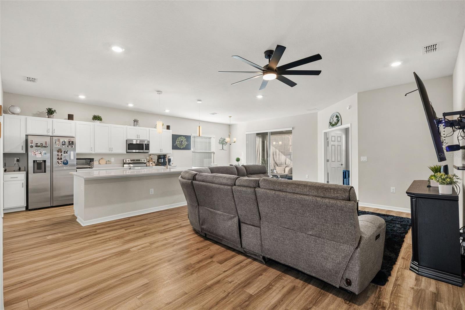 Image 4 of 40 For 1056 Aruba Avenue