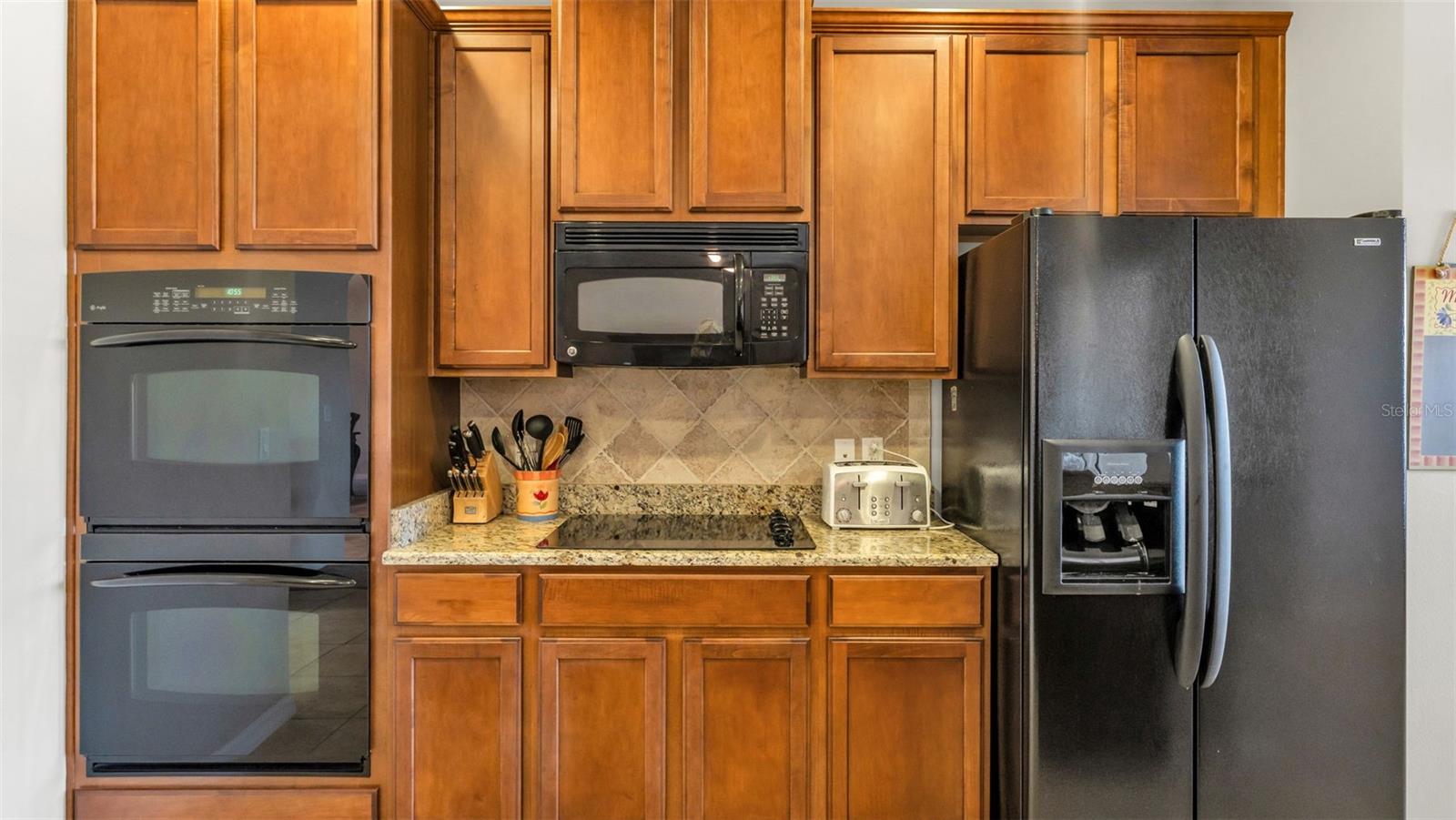 Image 14 of 52 For 5631 Superior Drive