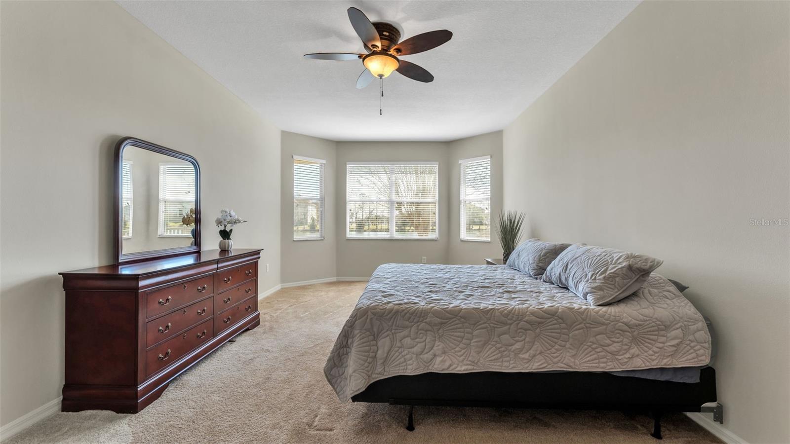 Image 19 of 52 For 5631 Superior Drive