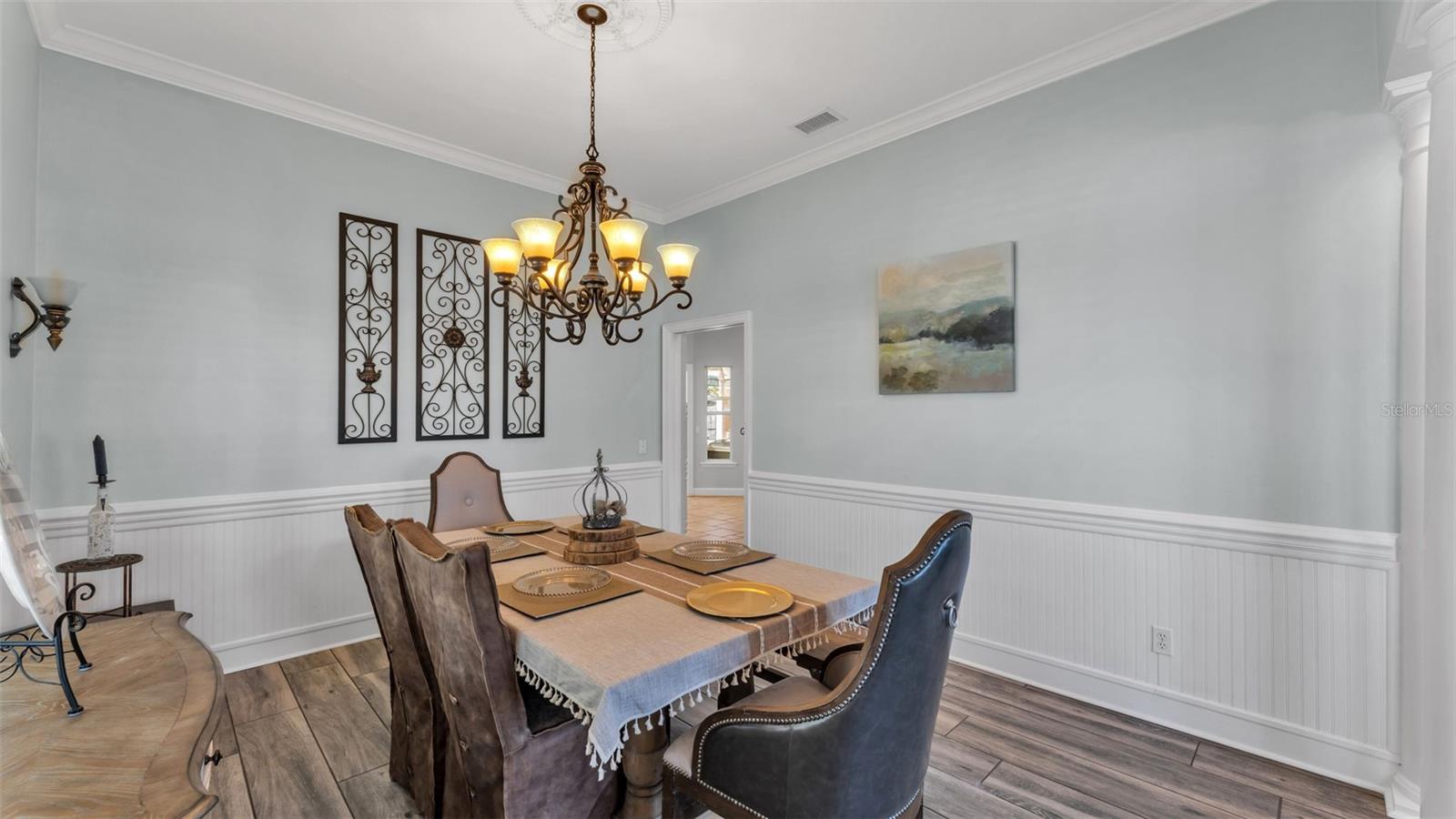 Image 19 of 69 For 2409 Jenna Ln