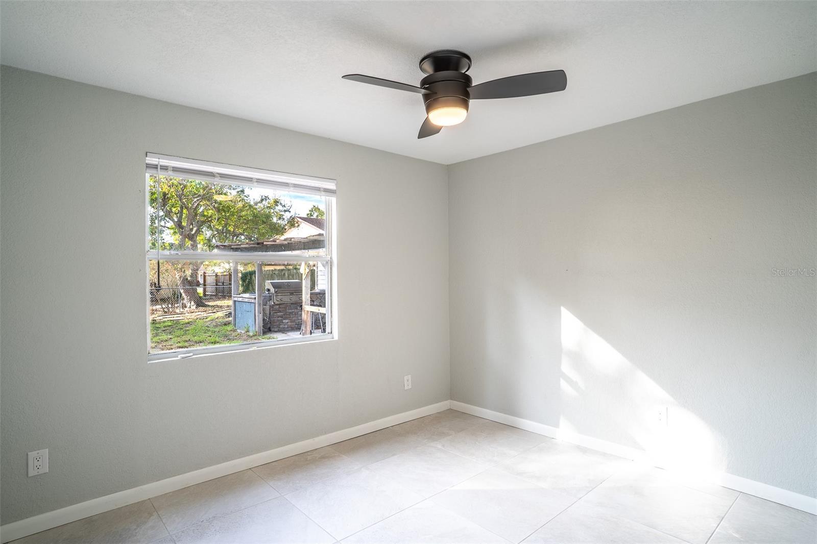 Image 10 of 24 For 124 Shelley Drive