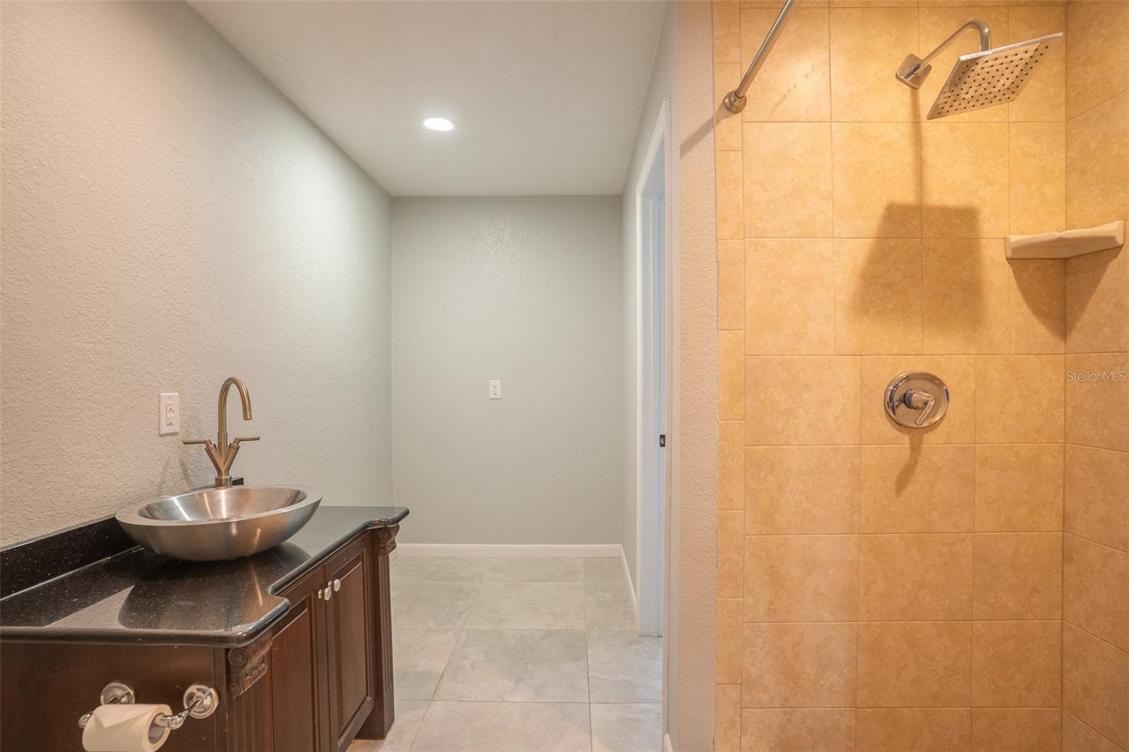 Image 13 of 24 For 124 Shelley Drive