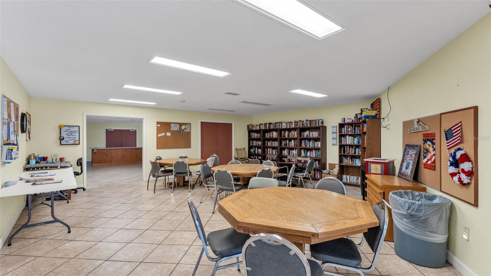 Image 14 of 25 For 2529 Lemonwood Avenue