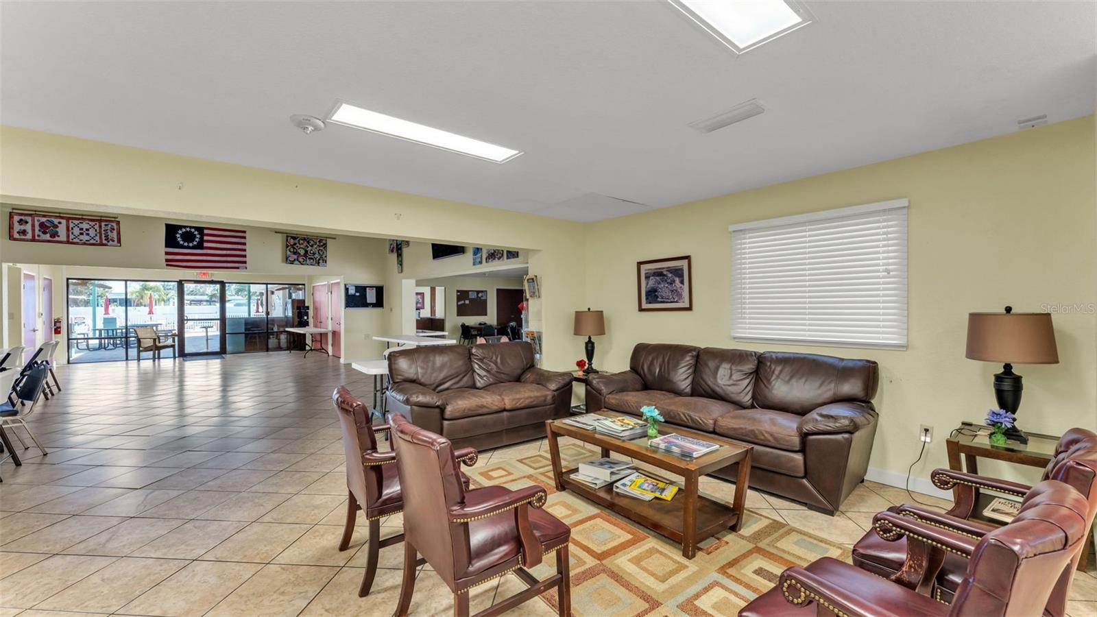 Image 16 of 25 For 2529 Lemonwood Avenue