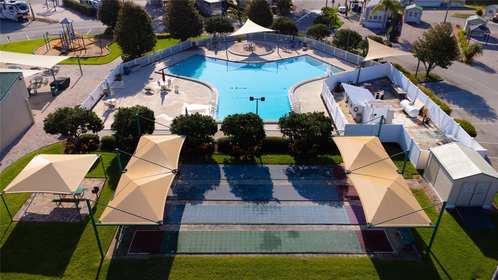 Image 21 of 25 For 2529 Lemonwood Avenue