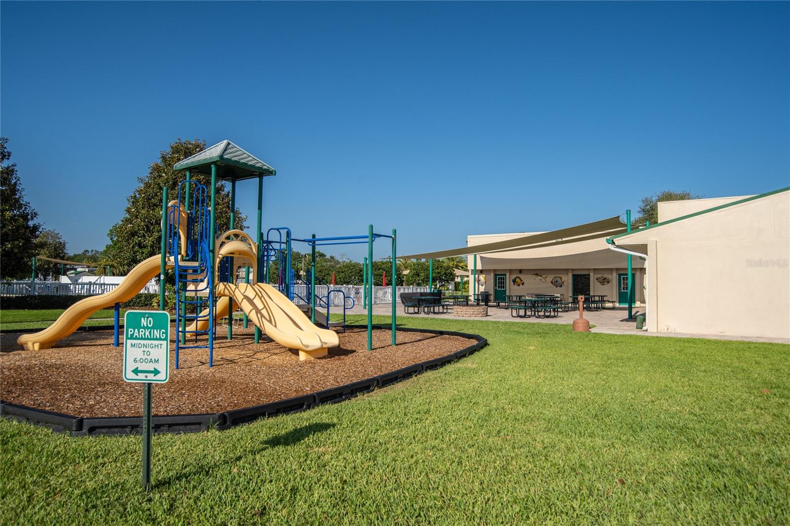 Image 22 of 25 For 2529 Lemonwood Avenue