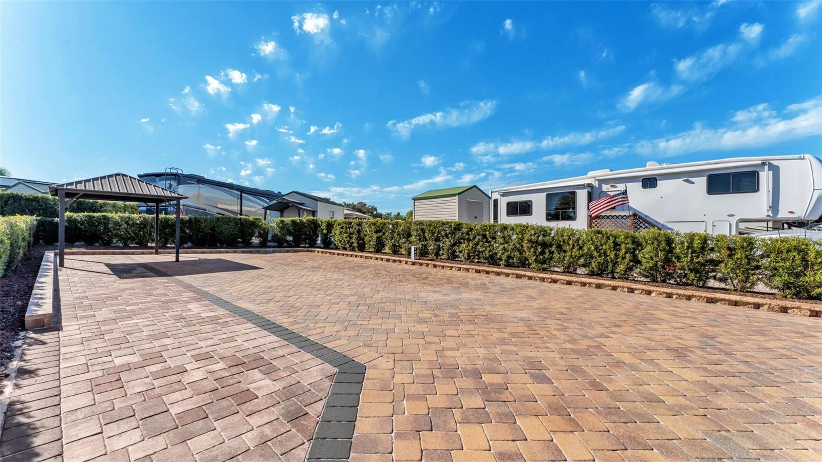 Image 3 of 25 For 2529 Lemonwood Avenue