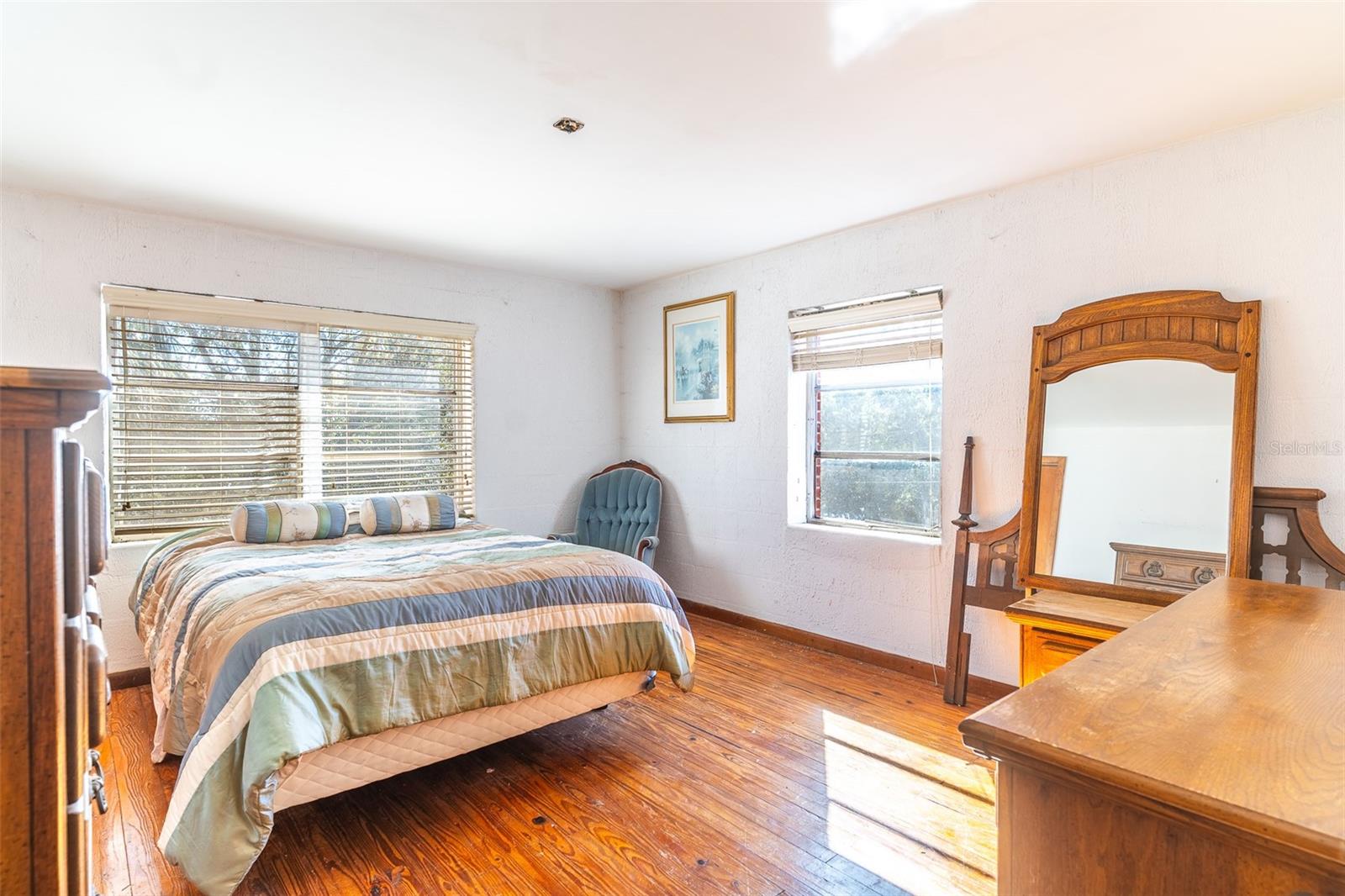 Image 16 of 50 For 3655 Scenic Highway