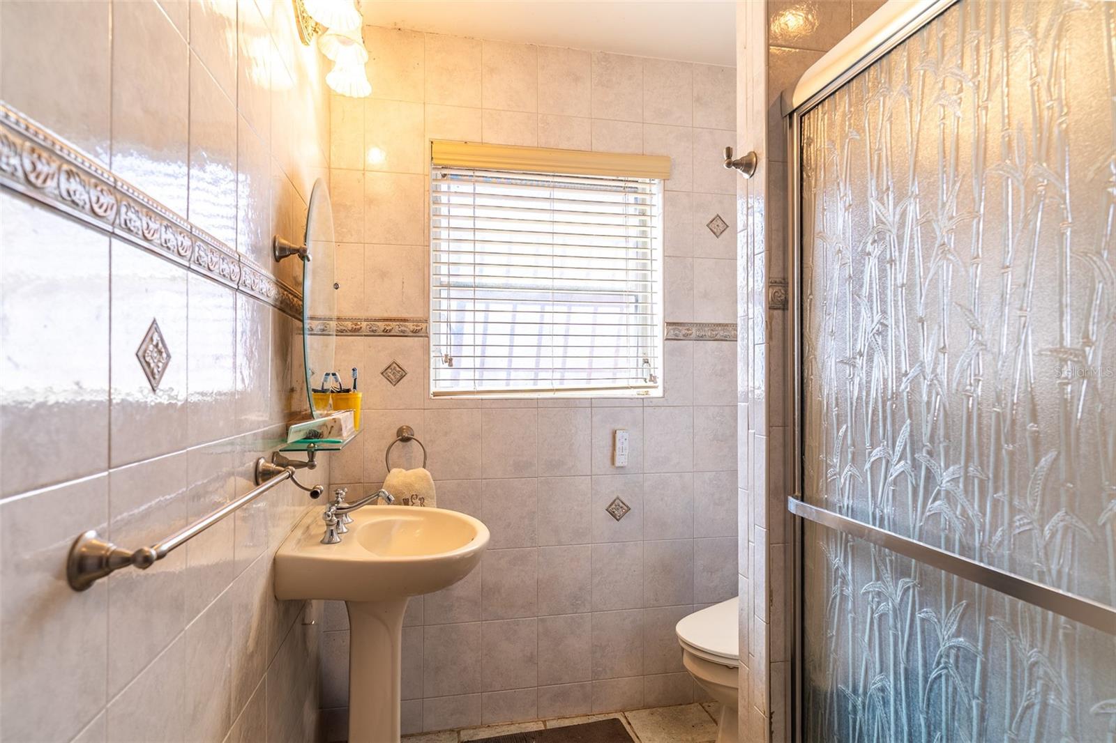 Image 6 of 50 For 3655 Scenic Highway